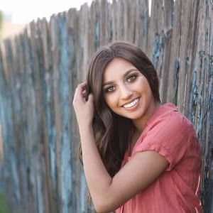 Meet your Posher, Elissa